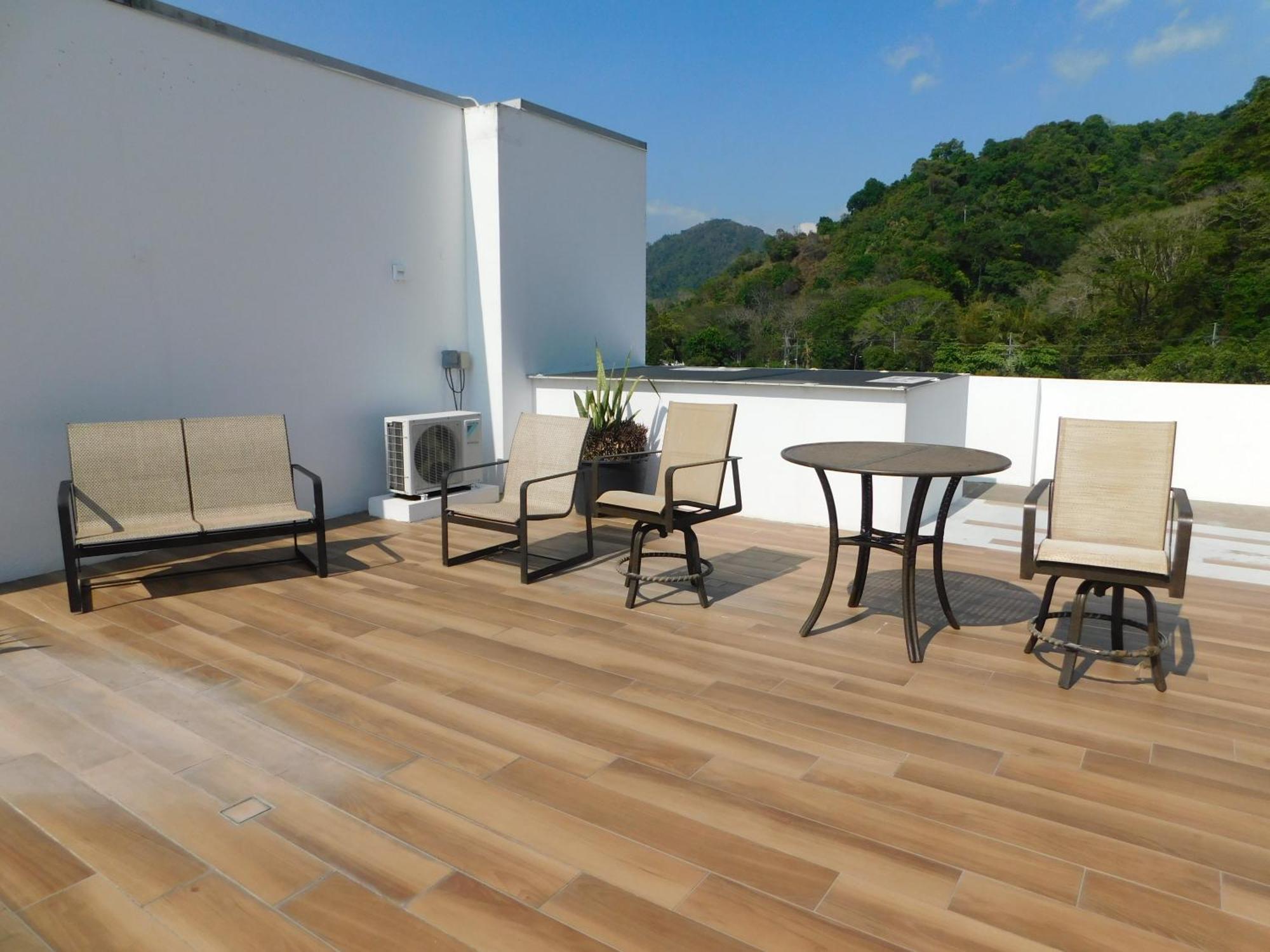 Sunset 205, Sleeps Six, Next Door To The Pool, 100m To The Beach! * Jacó
