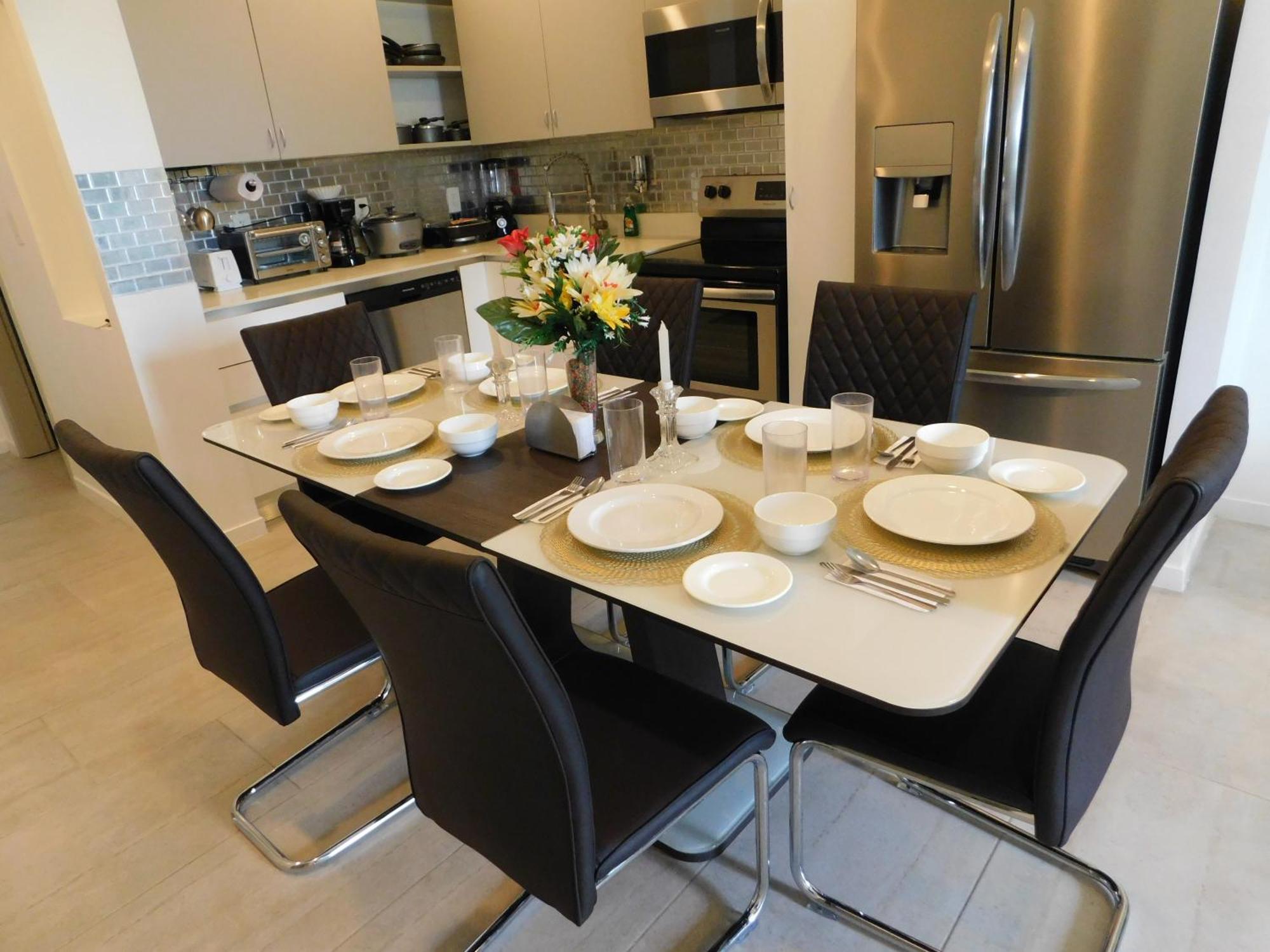 Sunset 205, Sleeps Six, Next Door To The Pool, 100m To The Beach! * Jacó